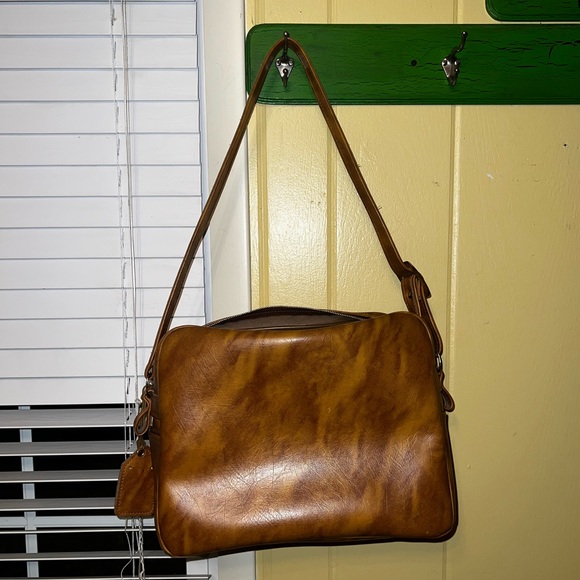 Vintage 1960s Brown Leather Carry On Travel Crossbody Bag - Picture 4 of 14